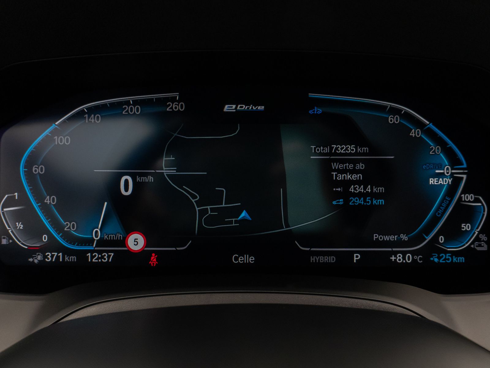 Fahrzeugabbildung BMW 330e  M Sport Laser Kamera HUD DAB HiFi Komfort