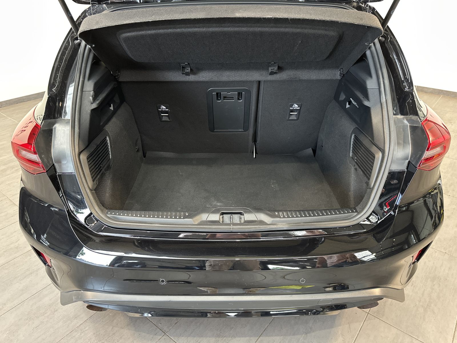 Fahrzeugabbildung Ford Focus 2.3 EB Aut. ST X NAV+LED+HUD+BANG&OLUFSEN