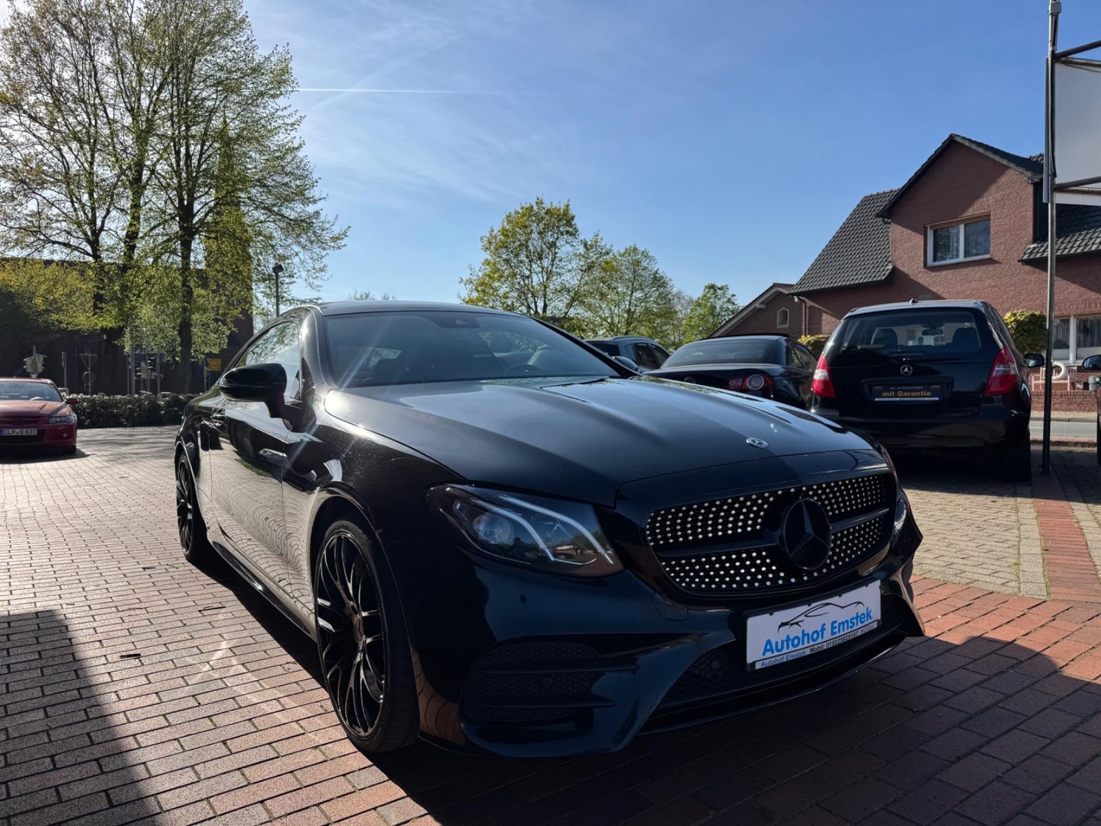 Mercedes-Benz E 220 *AMG Line*Widescreen*Voll Leder*Pano*