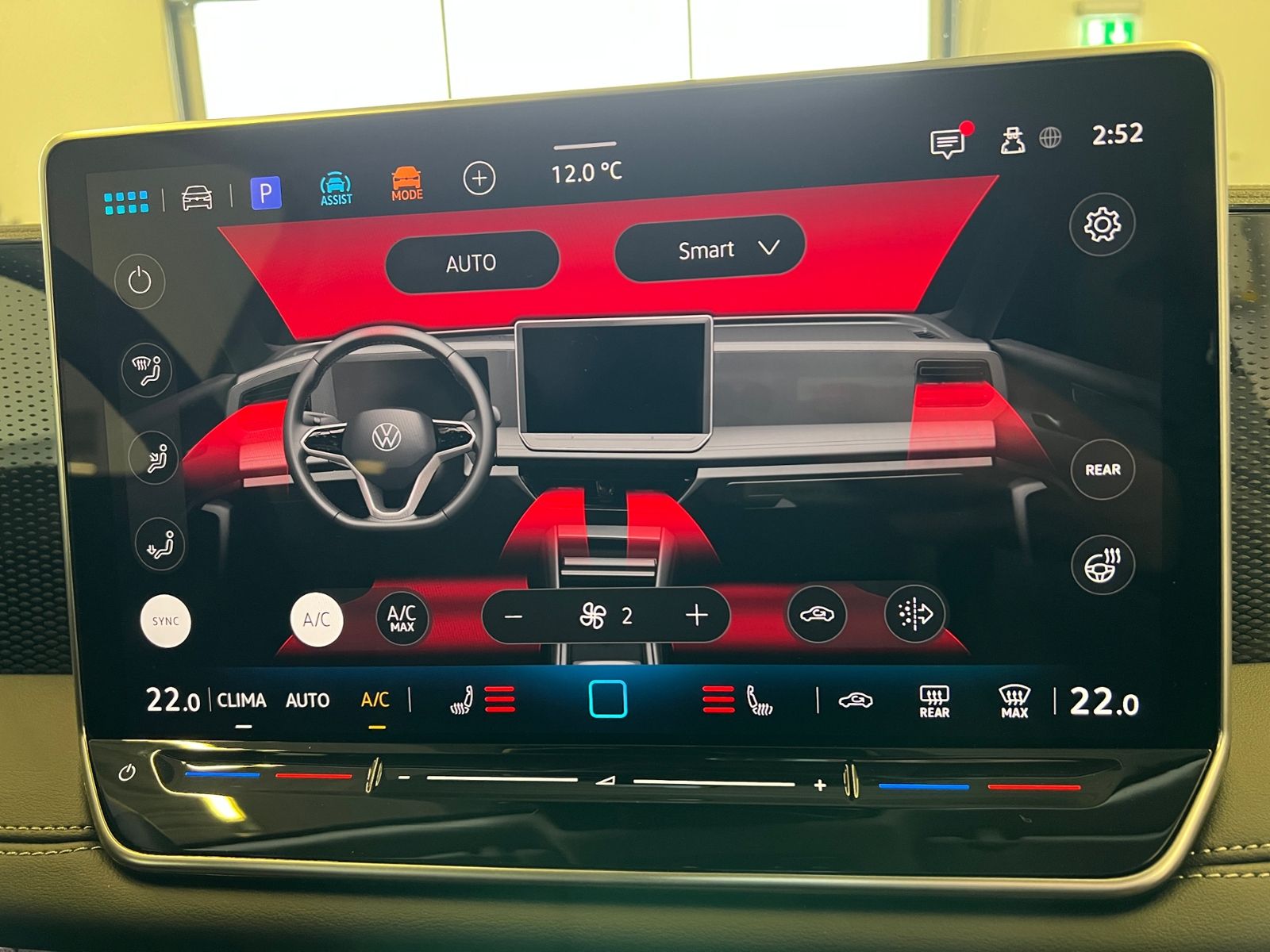Fahrzeugabbildung Volkswagen Tiguan Life 2.0 TDI DSG *AHK, LED, Kamera, 18''-
