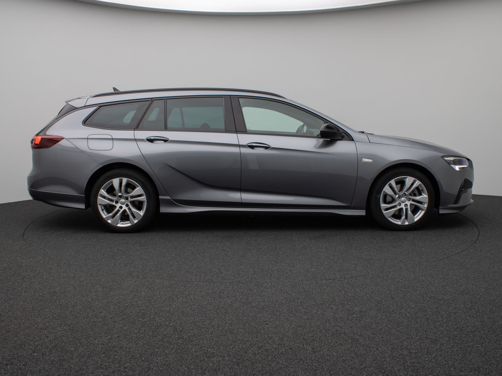 Fahrzeugabbildung Opel Insignia B Sports GSLine Plus 4x4 Kamera HUD AHK
