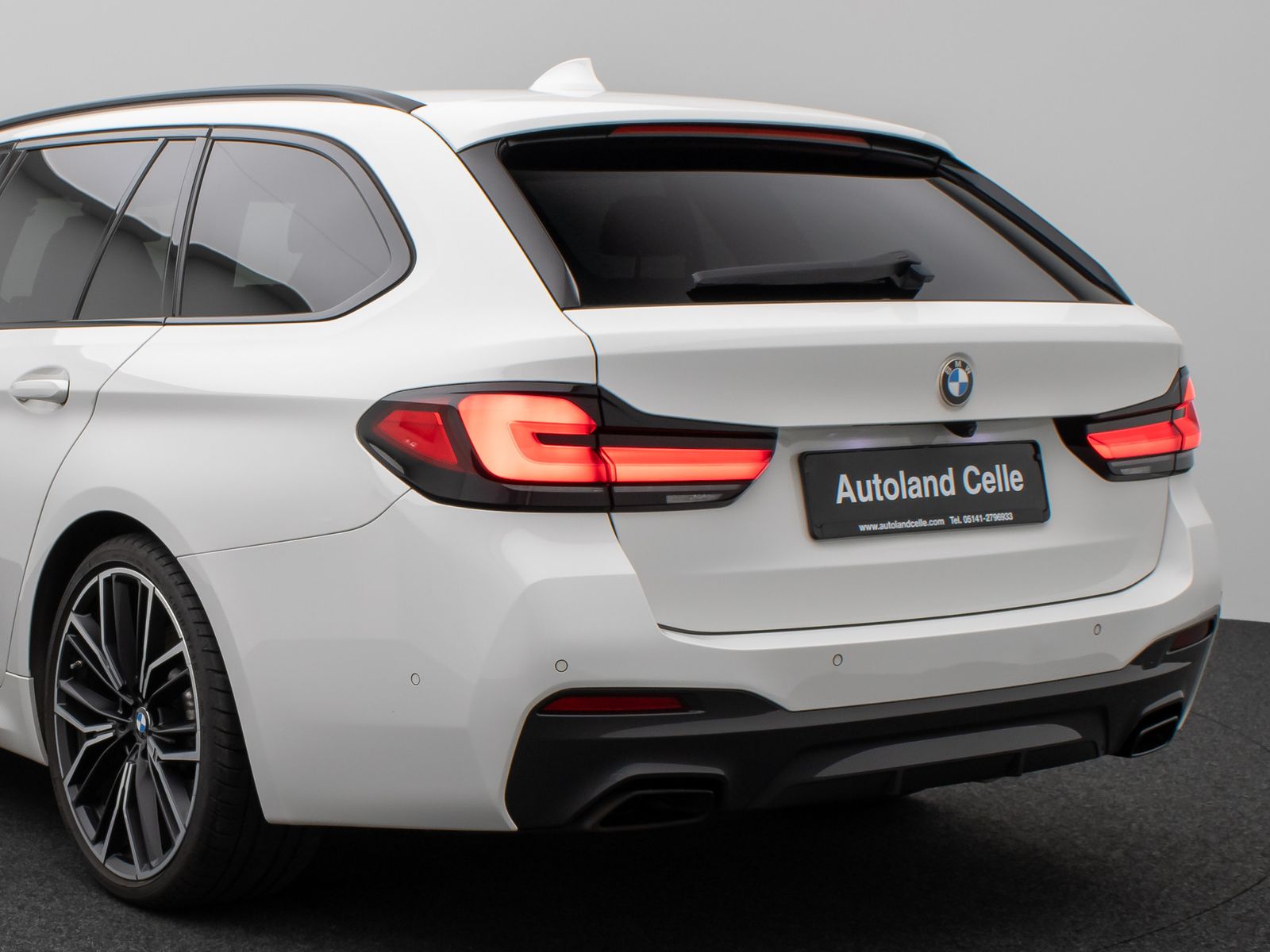 Fahrzeugabbildung BMW 540d xD M Sport Kamera DAB H/K AHK Alarm 20Zoll