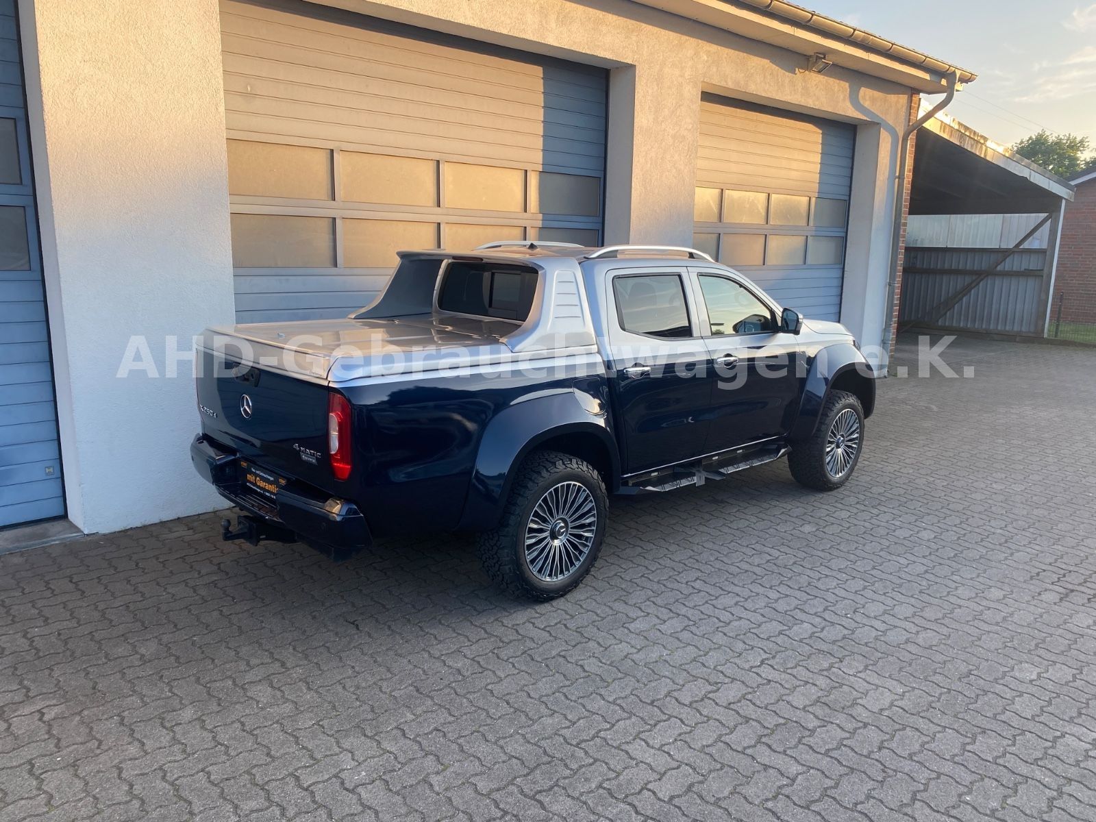 Fahrzeugabbildung Mercedes-Benz X 250d 4Matic D-Kabine Edition Breitumbau UNIKAT