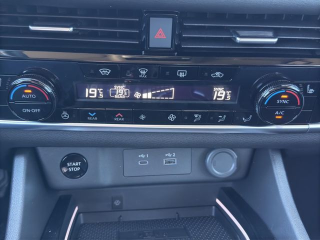 Nissan X-Trail N-Connecta 1.5 360*HUD*RFK*SHZ*Navi*FSH