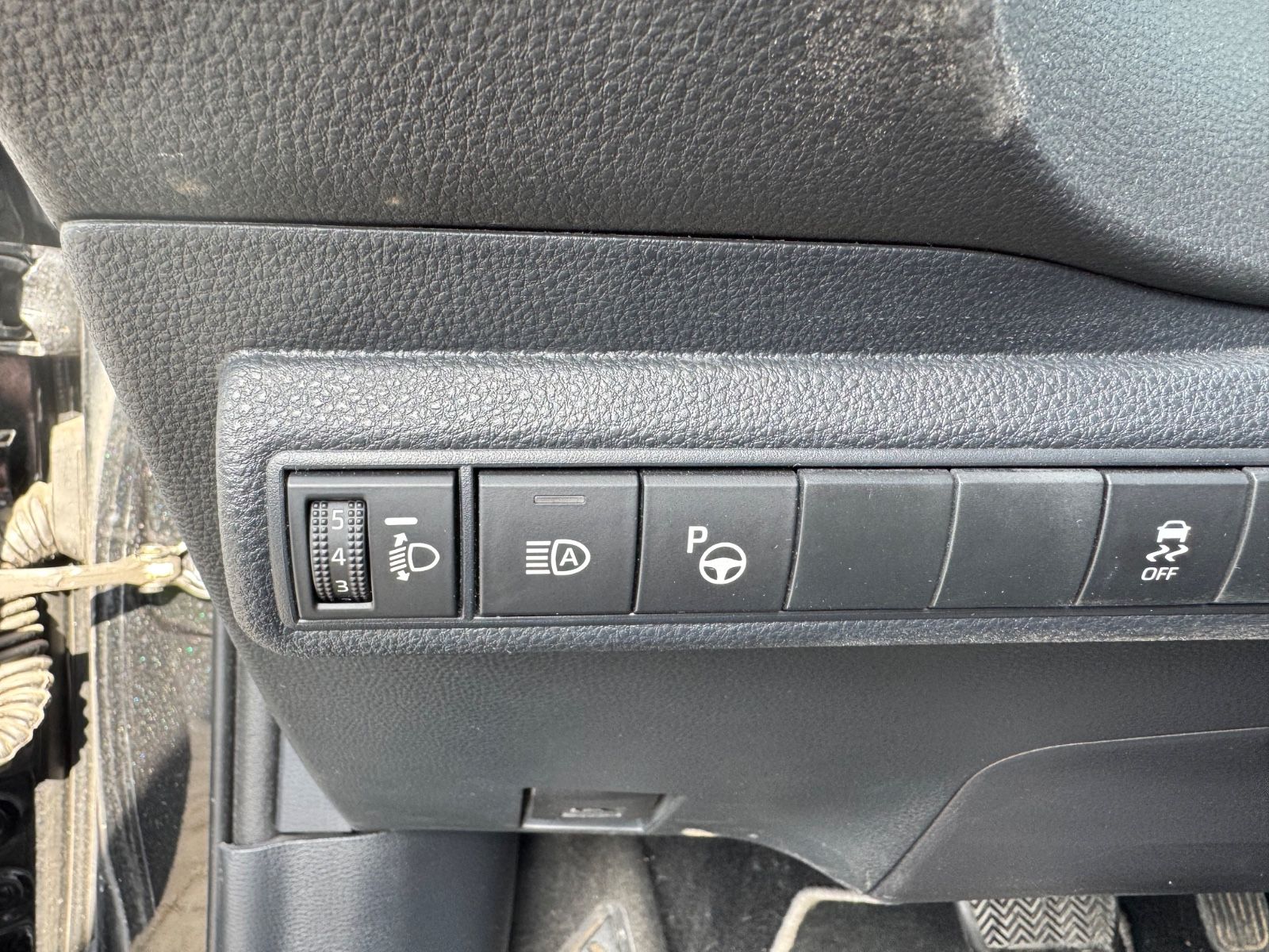 Fahrzeugabbildung Toyota Corolla Touring Sports Hybrid Basis
