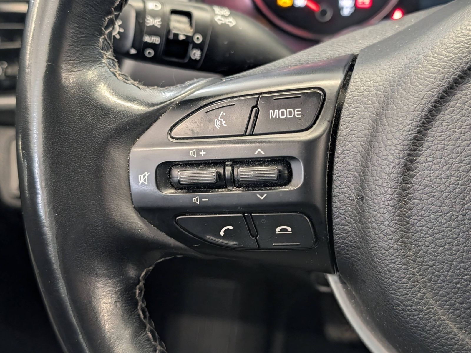 KIA Stonic 1.2 Vision Navi SHZ Kamera Tempomat – Bild 29