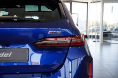 BMW M5 Touring | Ultimate | Pano | Ceramic | 305km/h BMW M5 Touring | Ultimate | Pano | Ceramic | 305km/h