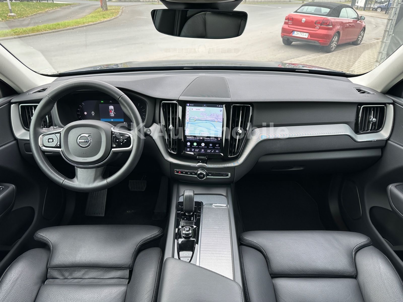 Fahrzeugabbildung Volvo XC60 B4 Plus Bright AWD/Navi/Leder/Pano/LED/Kam.