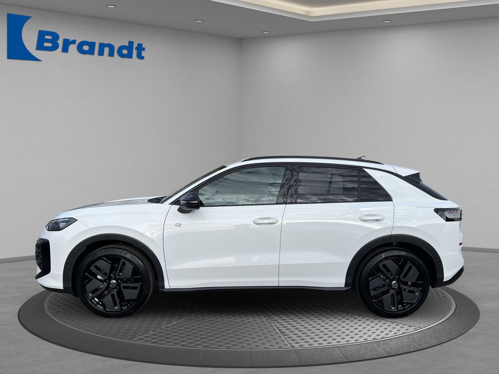 Volkswagen T-Roc 1.5 eTSI R-LINE DSG MATRIX KAMERA ACC AHK foto 2