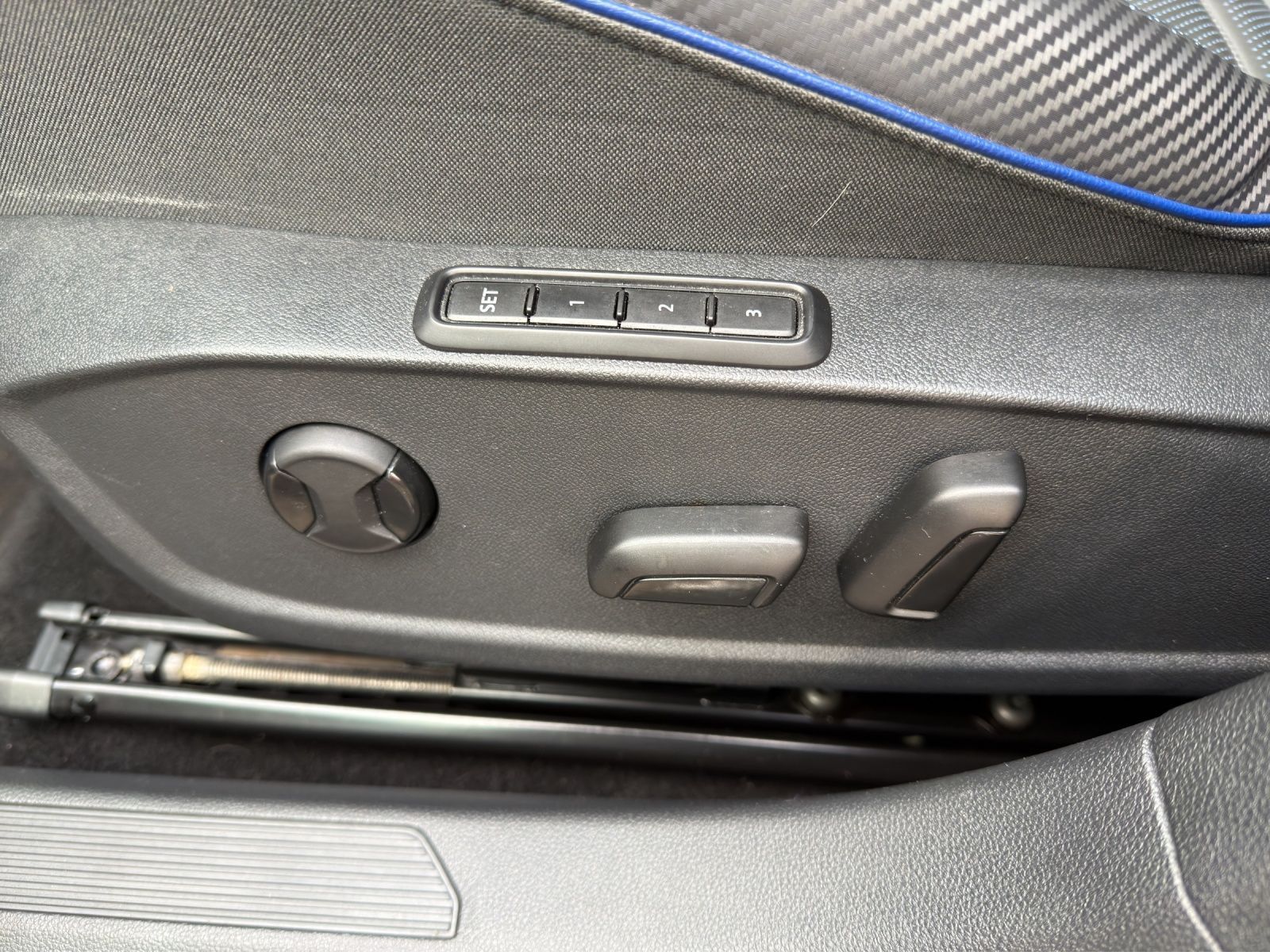 Volkswagen Golf - Bild 19