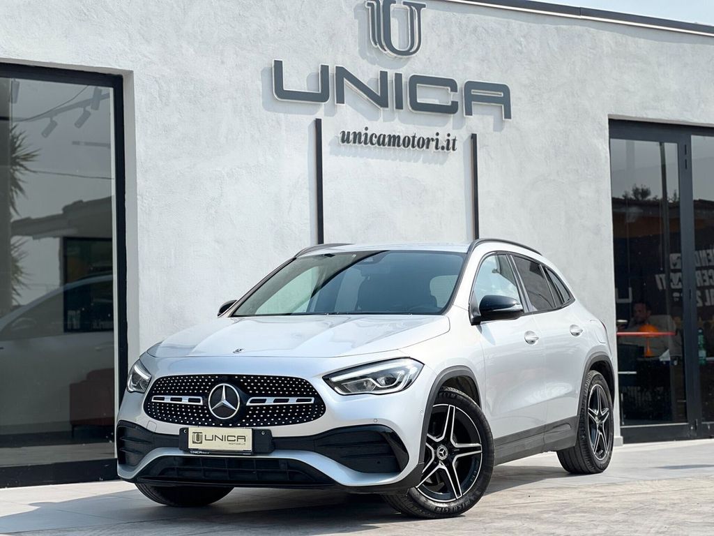 Image of Mercedes-Benz GLA 200