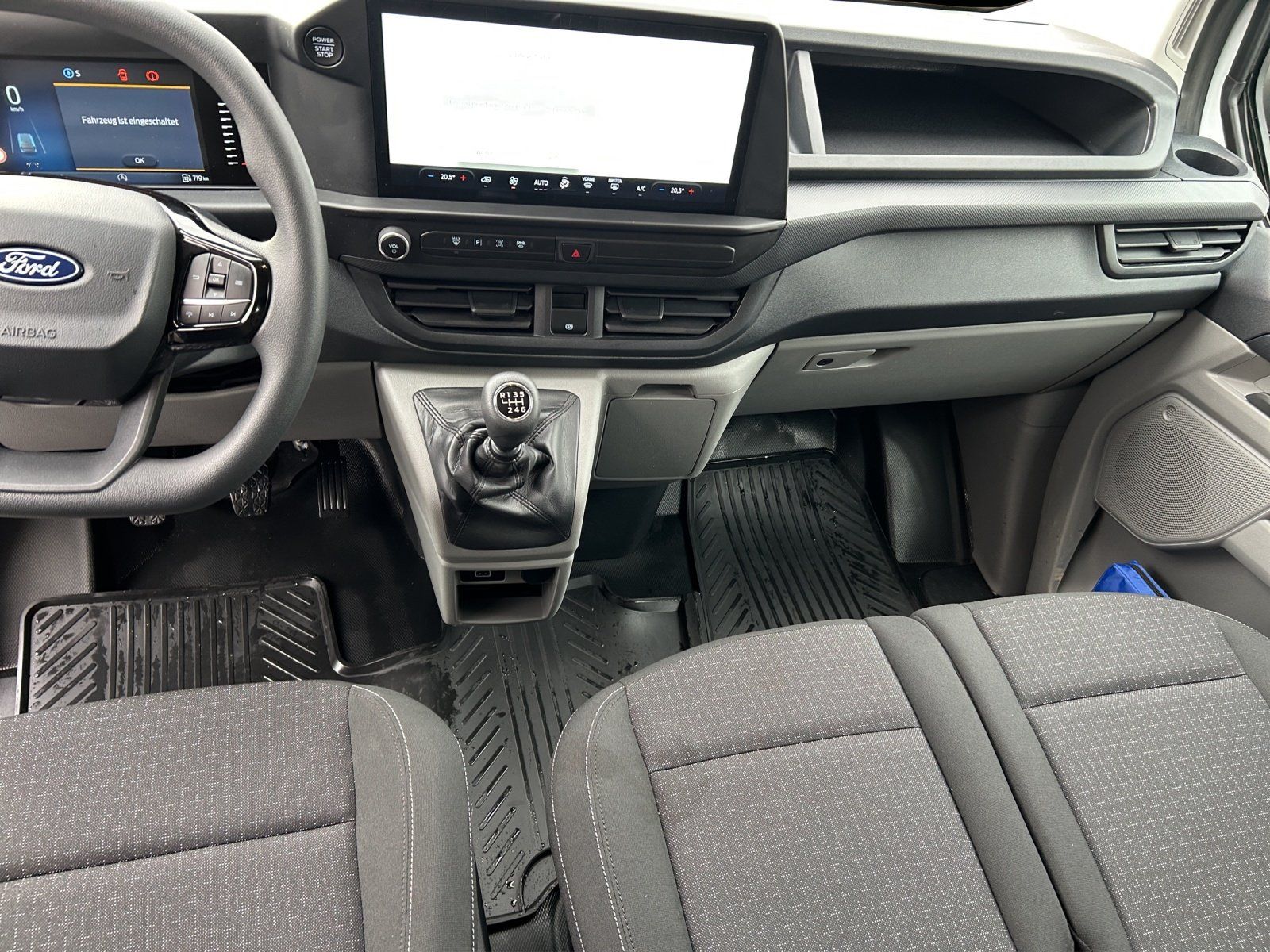 Fahrzeugabbildung Ford Transit Custom 320L1 AHK Klima LED GJR PDC