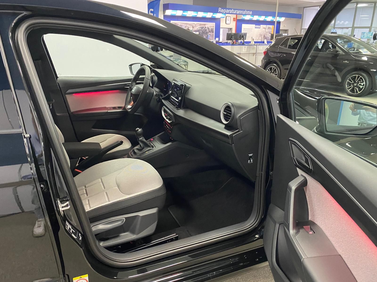 Fahrzeugabbildung SEAT Ibiza 1.0 TSI FR APP+KLIMA+ACC+RFK+5J GARANTIE++
