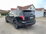 Ford Explorer - Ford Explorer: Allradantrieb, Geländewagen