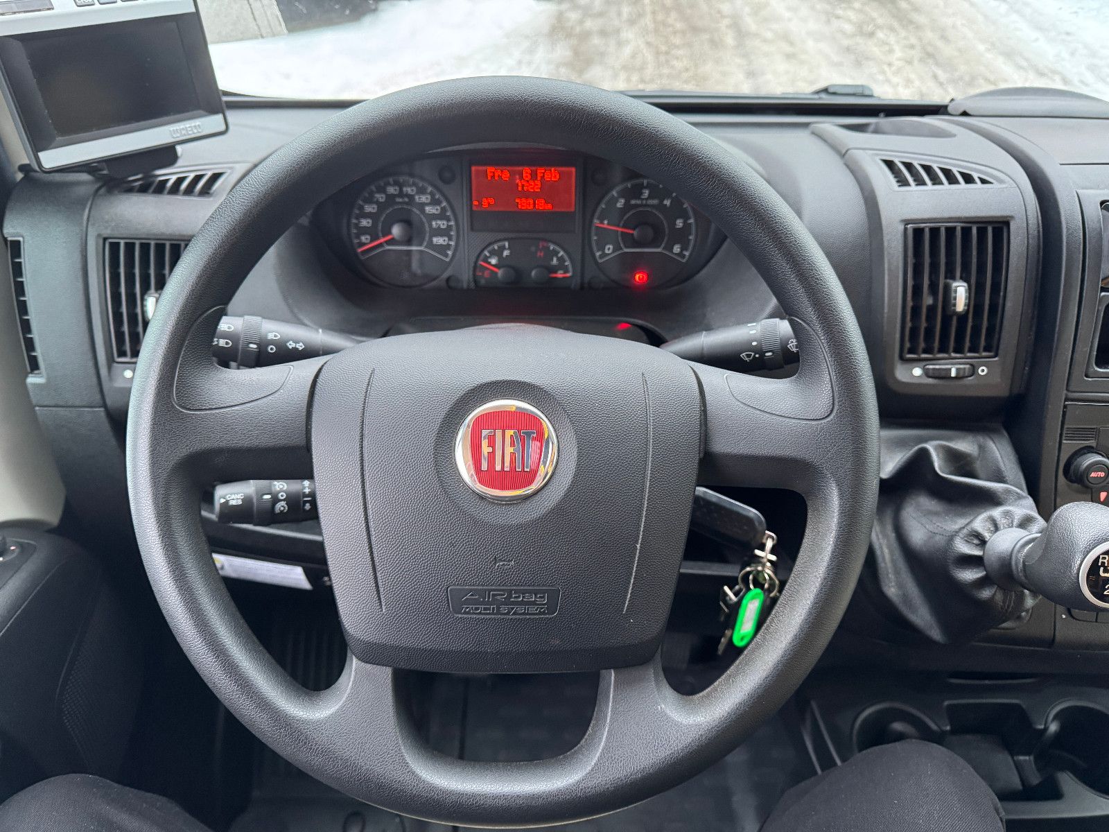 Fahrzeugabbildung Hobby PREMIUM DRIVE T 70 GE SOLAR SAT LITHIUM 2X TV