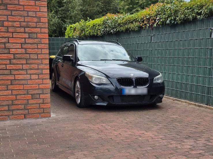 BMW 535 2005 — rear view