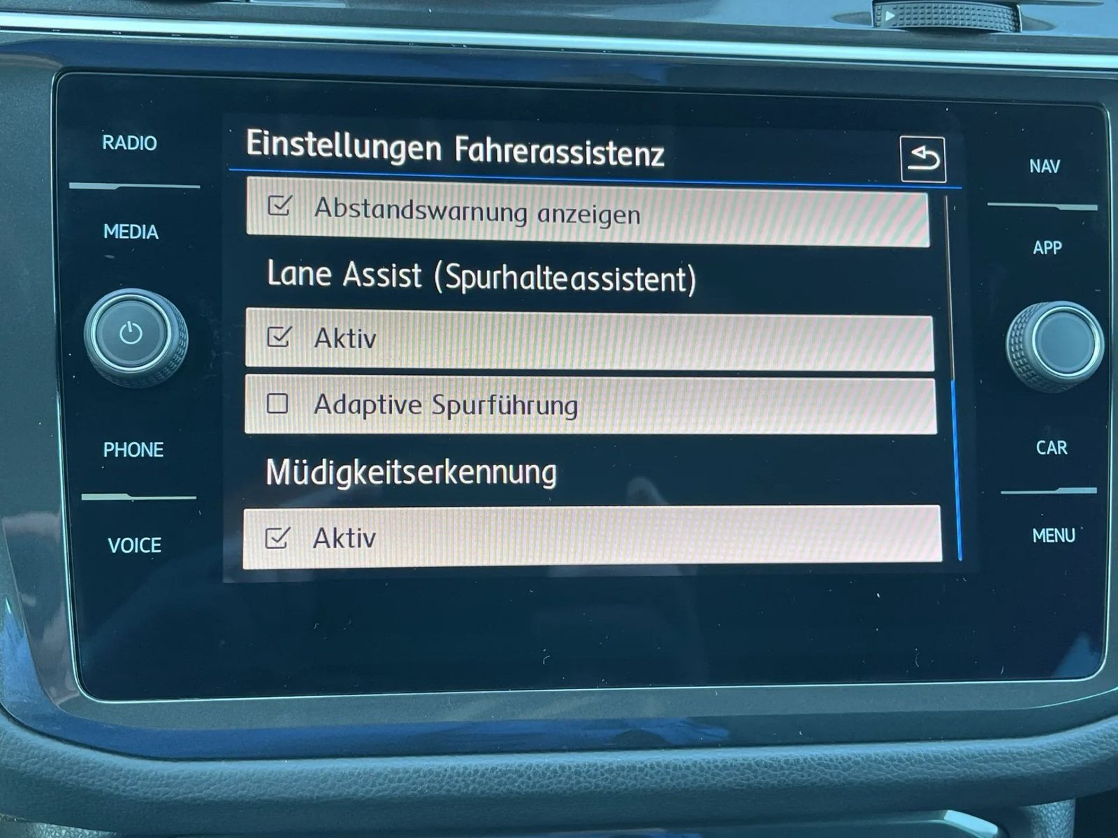Volkswagen Tiguan 1,5 TSI DSG R-LINE 19 Alu AHK ACC LED Na foto 17
