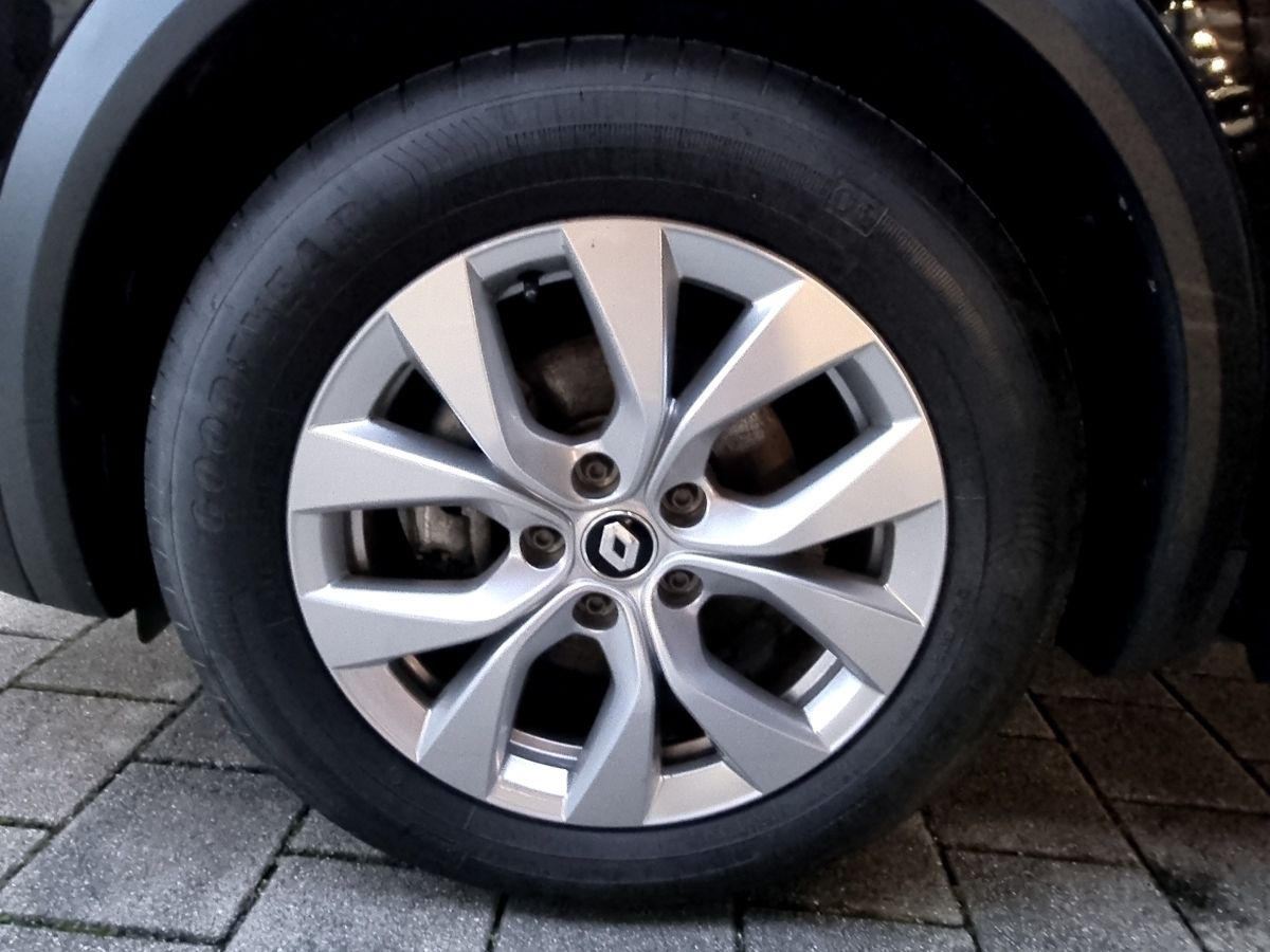 Fahrzeugabbildung Renault Captur INTENS E-TECH Plug-in 160