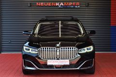 Fahrzeugabbildung BMW 740Ld Lang xDrive Panora Laser 3xTv ACC Massage