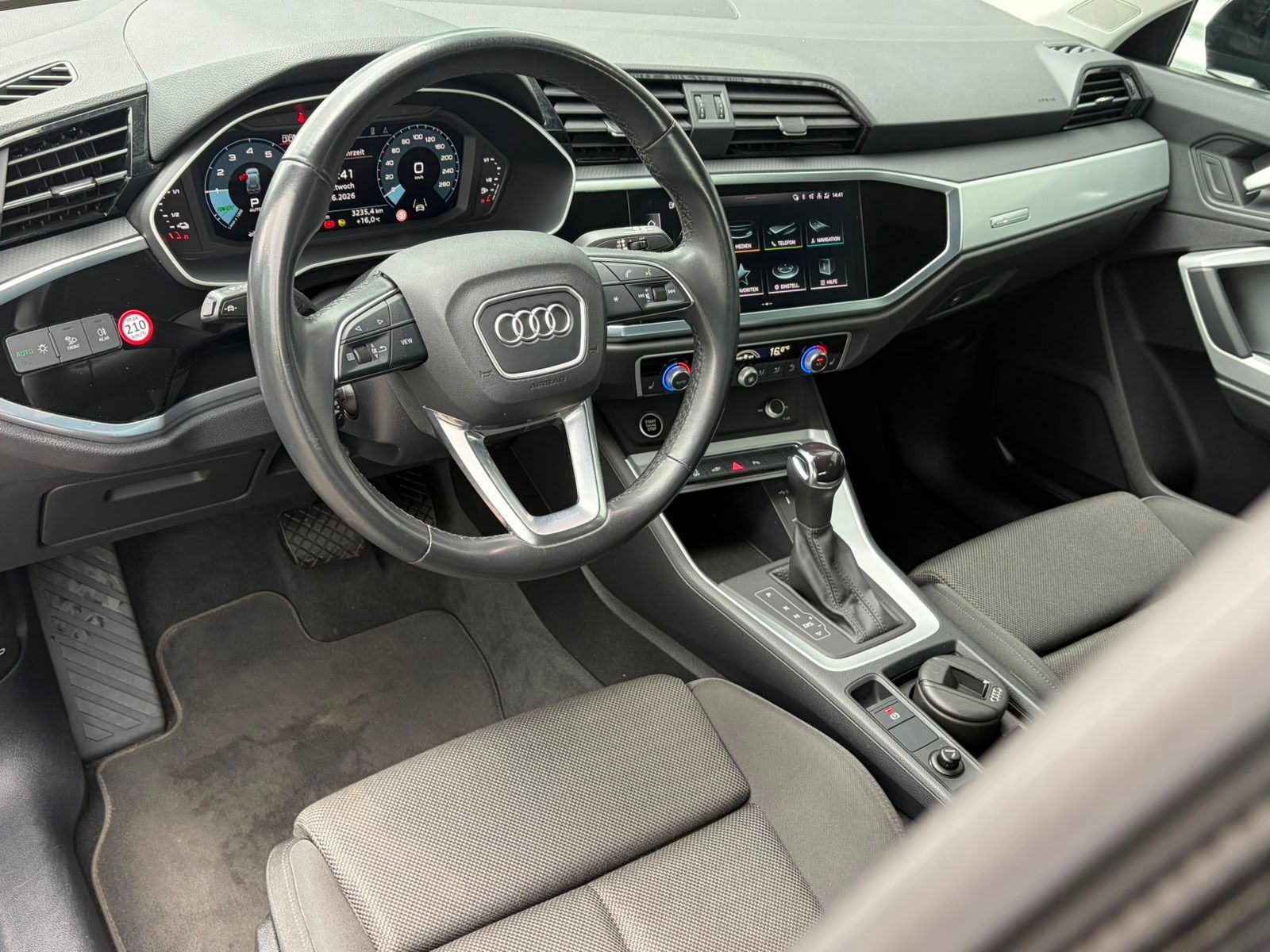 Audi Q3 - Bild 12