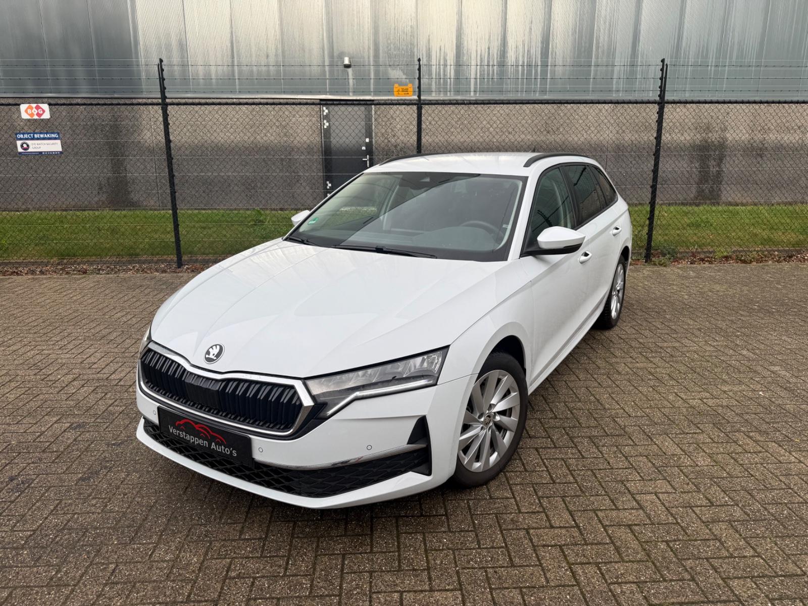 Skoda Octavia Combi 1.5 TSI mHEV 110 kW Selection