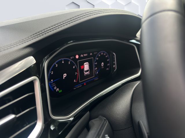 T-Roc 1.5 TSI R-Line 110kW DSG AHZV BeatsAudio A