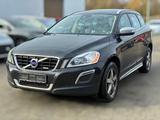 Volvo XC60 2.4D AUT. AWD R DESIGN PANORAMA KINETIC