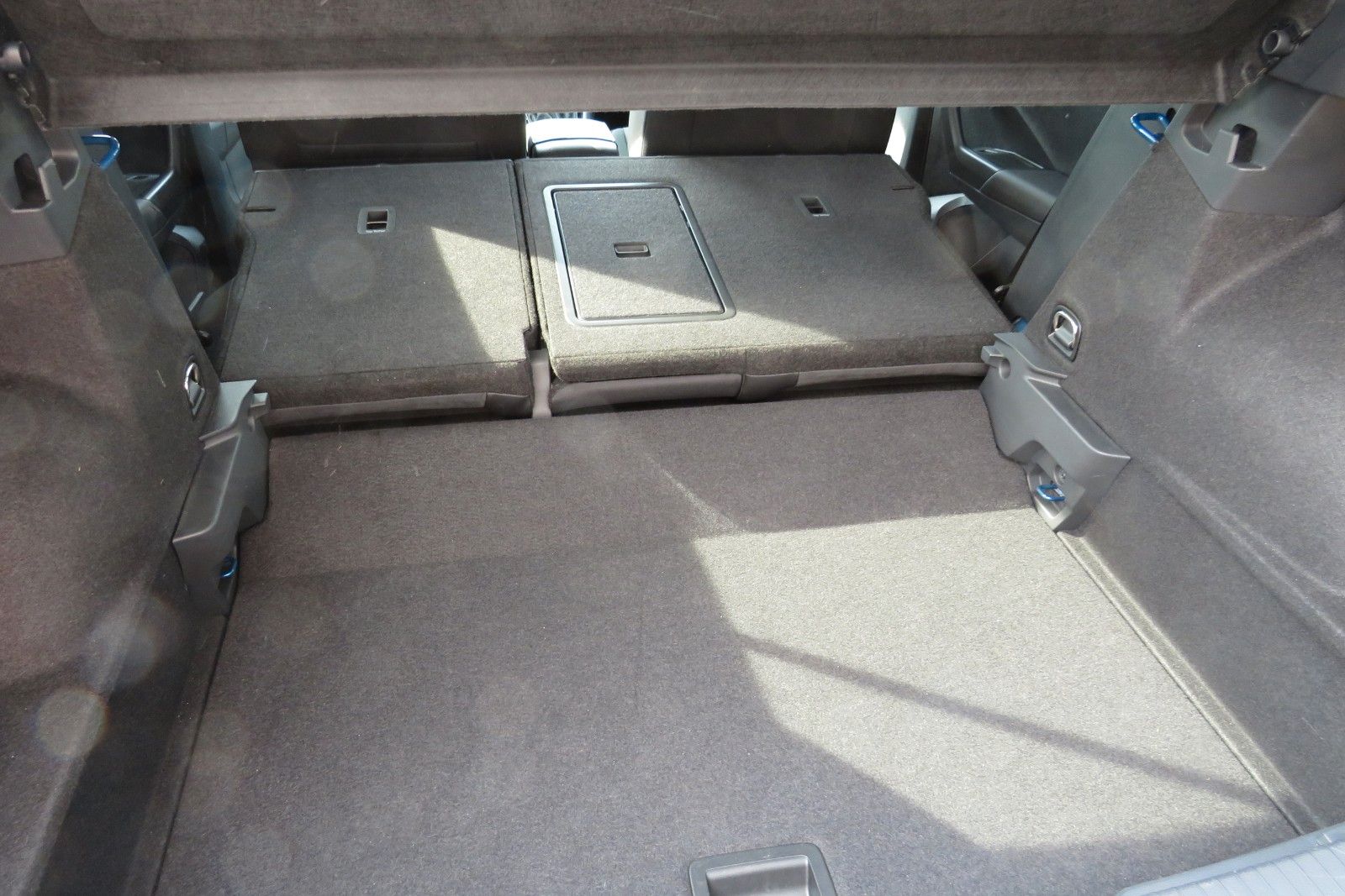 Fahrzeugabbildung Volkswagen T-Roc Style KAMERA ACC NAVI APP SITZH DIGI-COPI
