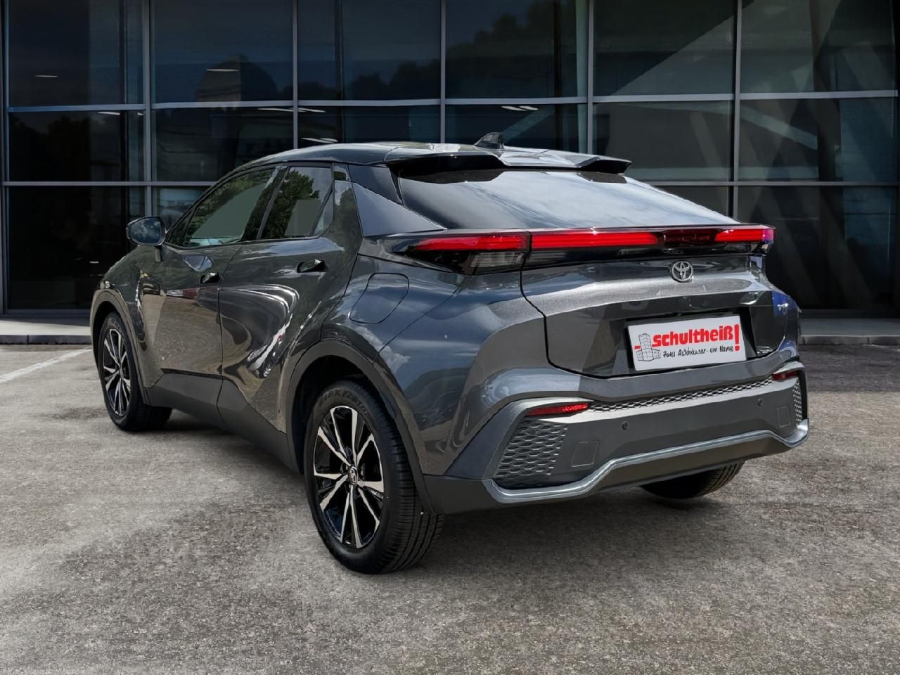 Fahrzeugabbildung Toyota C-HR Hybrid FWD Teamplayer