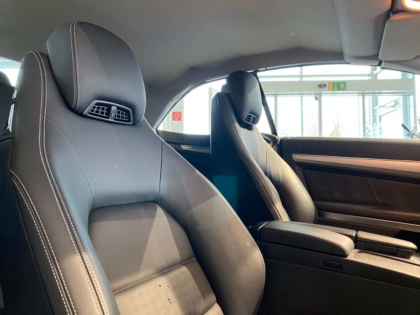 Fahrzeugabbildung Mercedes-Benz E 350 E -Klasse Cabrio E 350 CDI BlueEfficiency