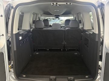 Volkswagen Caddy Maxi 2.0TDI DSG STYLE LED NAV ACC FLÜGEL