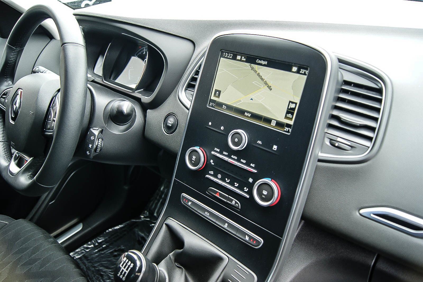 Fahrzeugabbildung Renault Scenic IV Limited DeLuxe NAVI R-Link2 KAMERA 20
