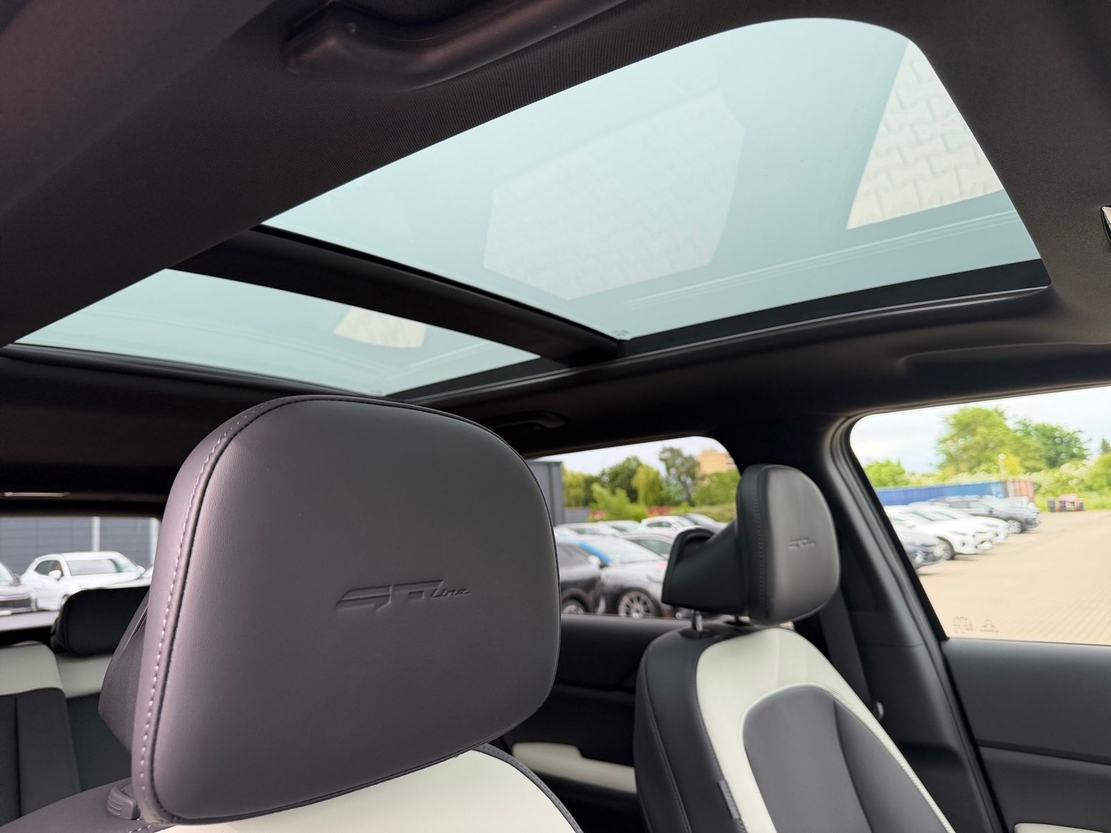Fahrzeugabbildung Kia EV5 2WD GTL GD DRIVE