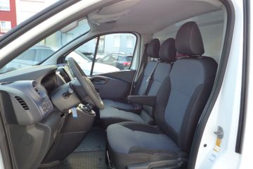 Opel Vivaro - 11