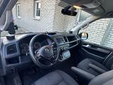Volkswagen T6 Multivan grün foliert - VW T6 von privat