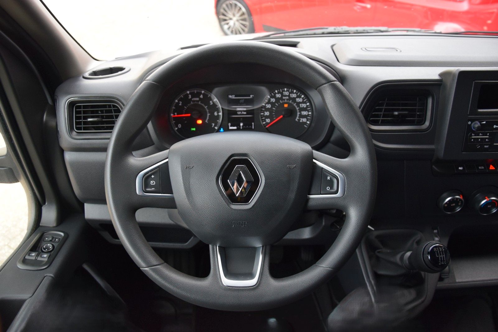Fahrzeugabbildung Renault Master III Kasten L2H2 Klima PDC LED 3,5t