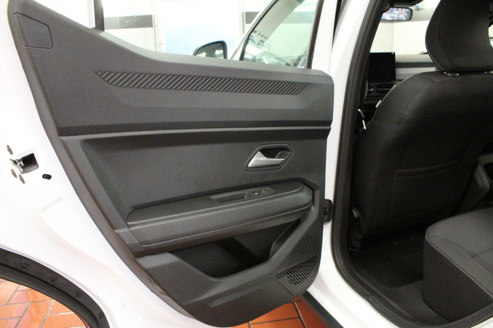 Fahrzeugabbildung Dacia Duster mild hybrid 140 Expression*Winterp.*MY 26