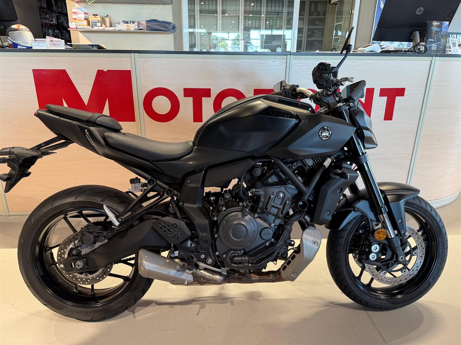 Yamaha MT-07 inkl. Gilles Lenkerendenspiegel
