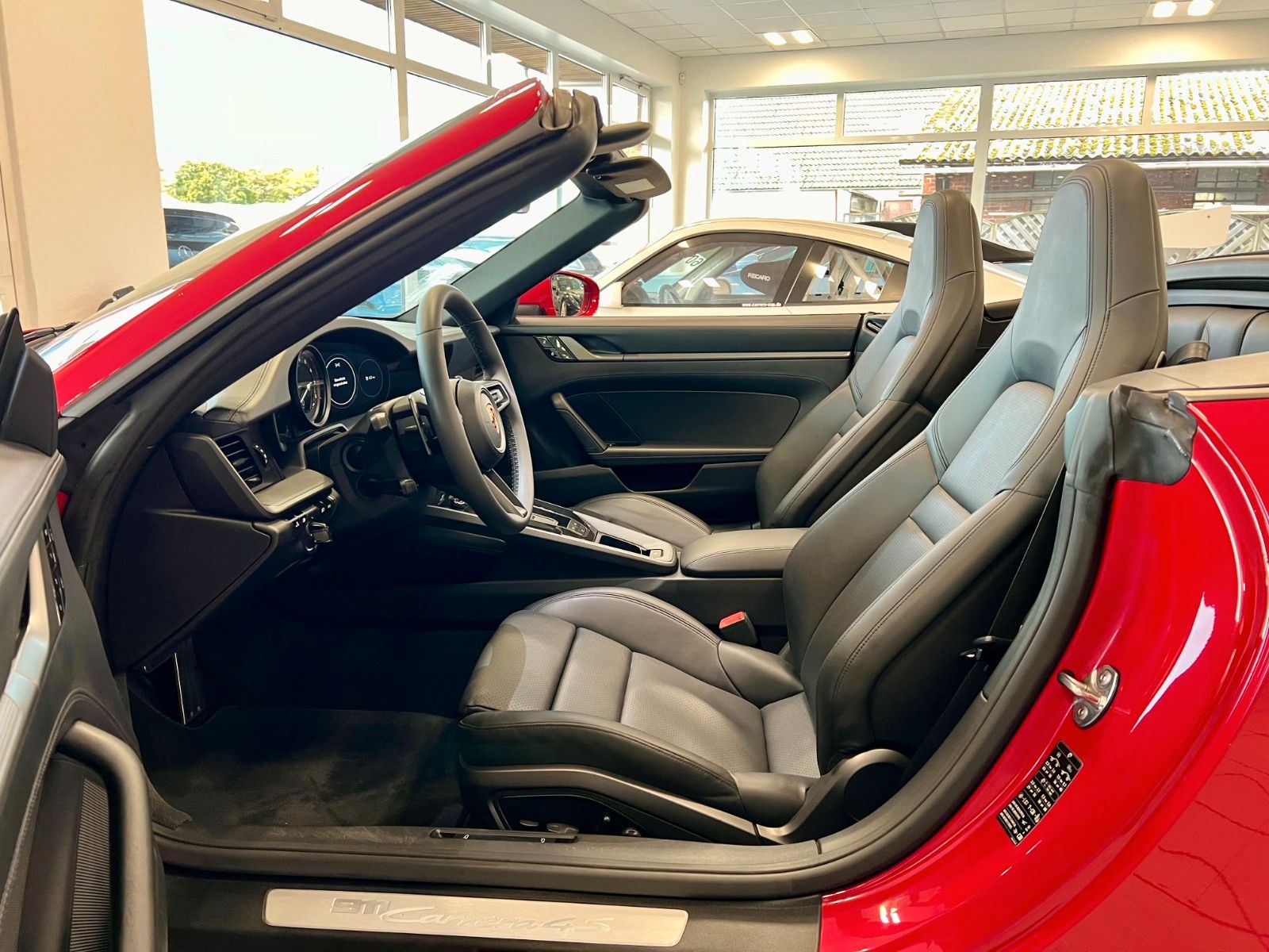 Fahrzeugabbildung Porsche 911 992 Carrera 4S Cabrio ACC, Sportabgasanlage
