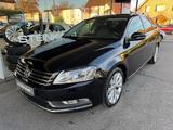 Volkswagen Passat Variant 2.0 TDI Business * Bi-Xenon *NAVI - VW Passat Gebrauchtwagen in Bielefeld