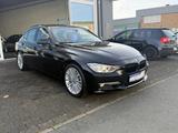BMW 328i 3 Limousine LuxuryLine*Head-up*KeyLess*AHK - BMW 328 Gebrauchtwagen