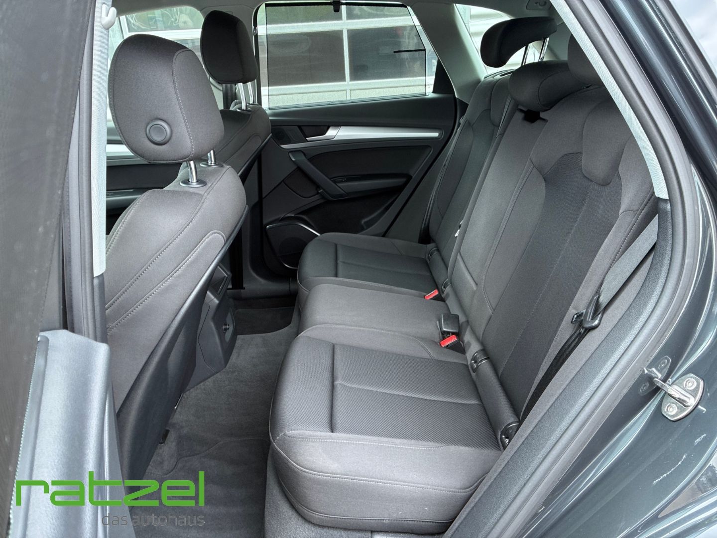 Fahrzeugabbildung Audi Q5 40 TDI quattro S tronic Navi LED RFK Virtual