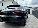 Porsche Macan Turbo mit Performance Paket Turbo mit ... - Porsche Macan Turbo-mit-Performance-Paket