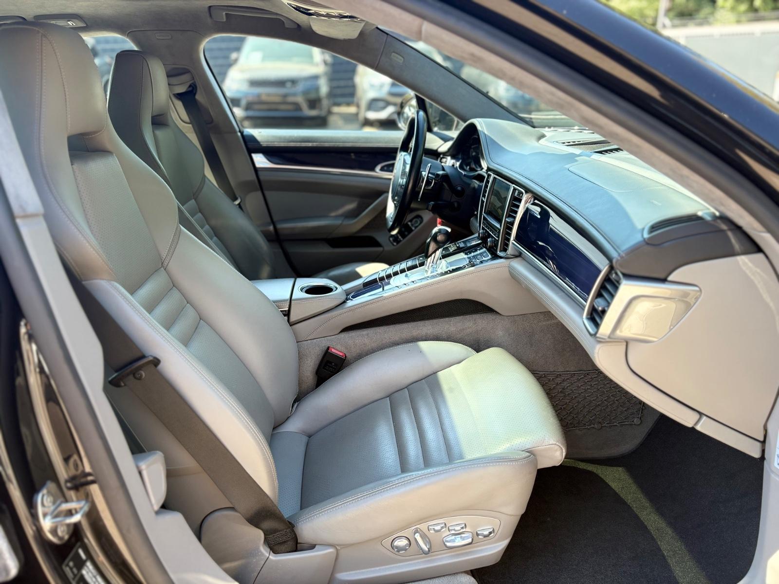 Porsche PANAMERA GTS*BOSE*SCHIEBEDACH*CHRONO*SPORTABGAS*