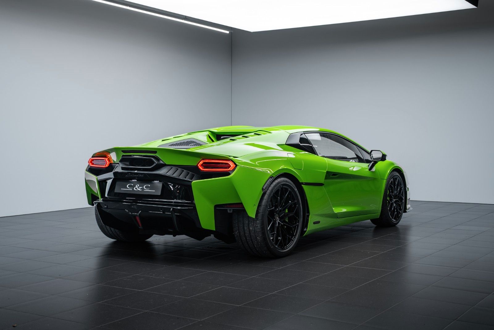 Fahrzeugabbildung Lamborghini Temerario CARBON/LIFT/STYLE PACK/PASSENGER DISP.