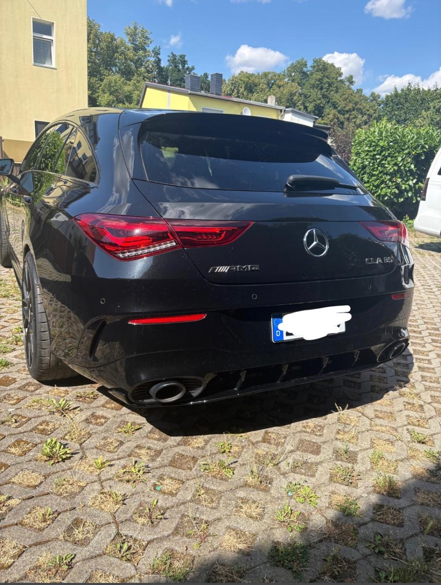 Mercedes-Benz CLA 35 AMG Shooting Brake Mercedes-AMG CLA 3...