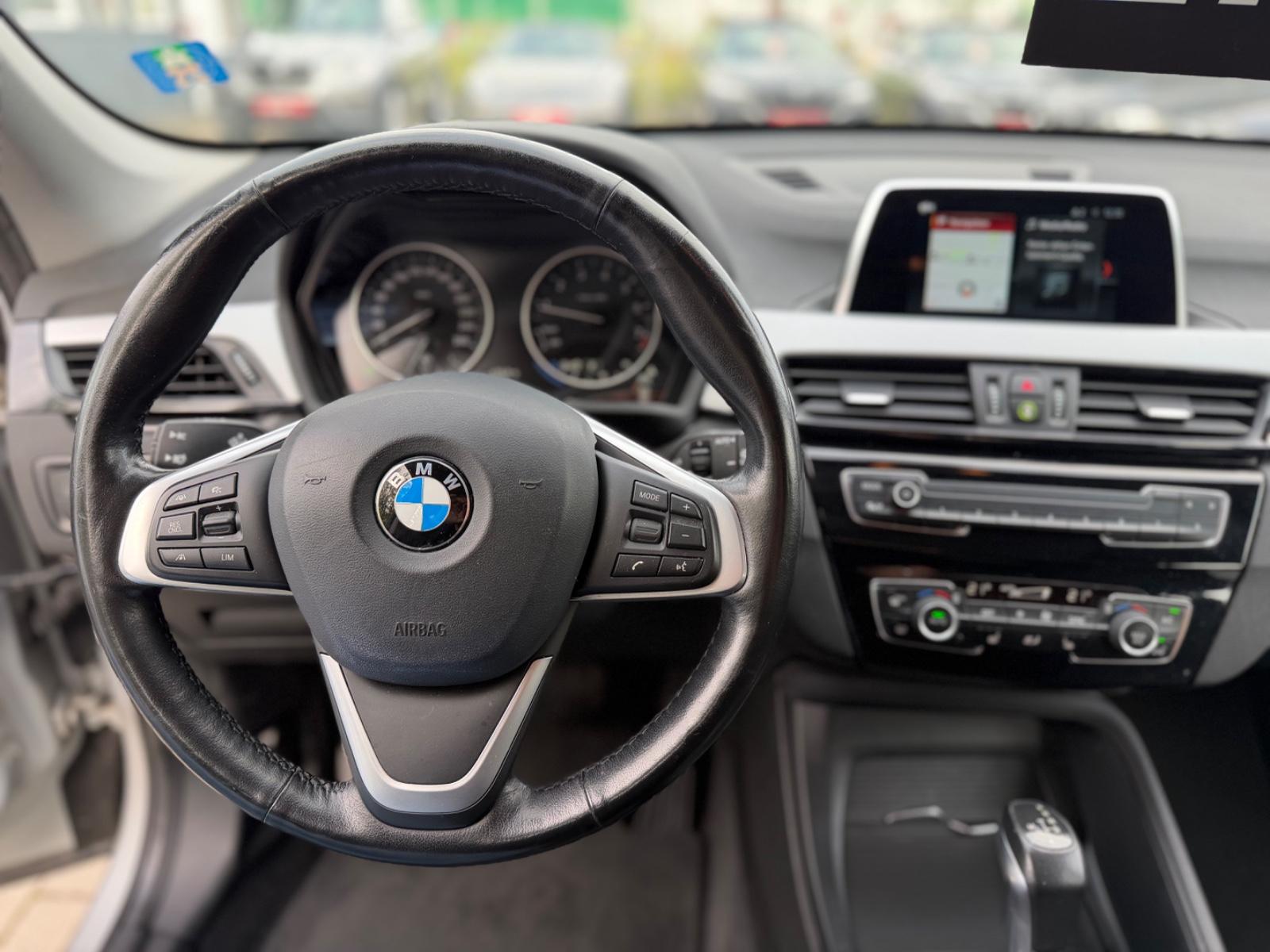 BMW X1 xDrive 20i Advantage LED*NAVI*MEMORY*STOP&GO