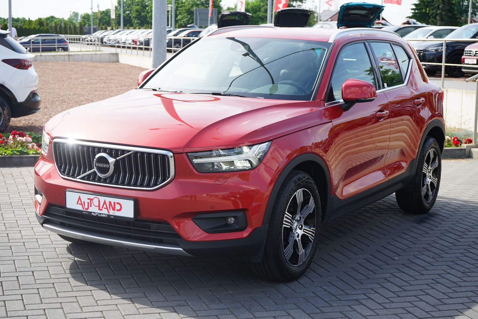 Volvo XC40 2.0 M-Hybrid Inscription AWD foto 2