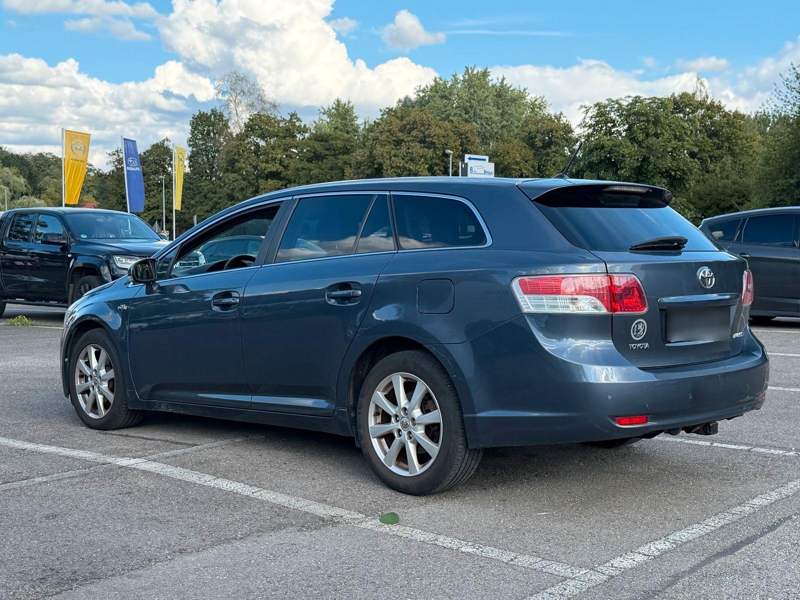 Toyota Avensis 2009 — engine 150 HP (110kW)