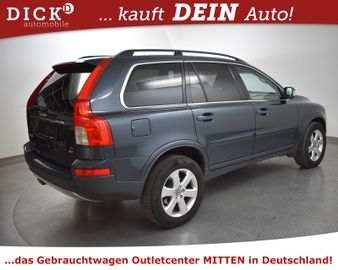 Fahrzeugabbildung Volvo XC90 D5 AWD Momen 2-HAND+TOP+LEDER+SHZ+PDC+TEMP+